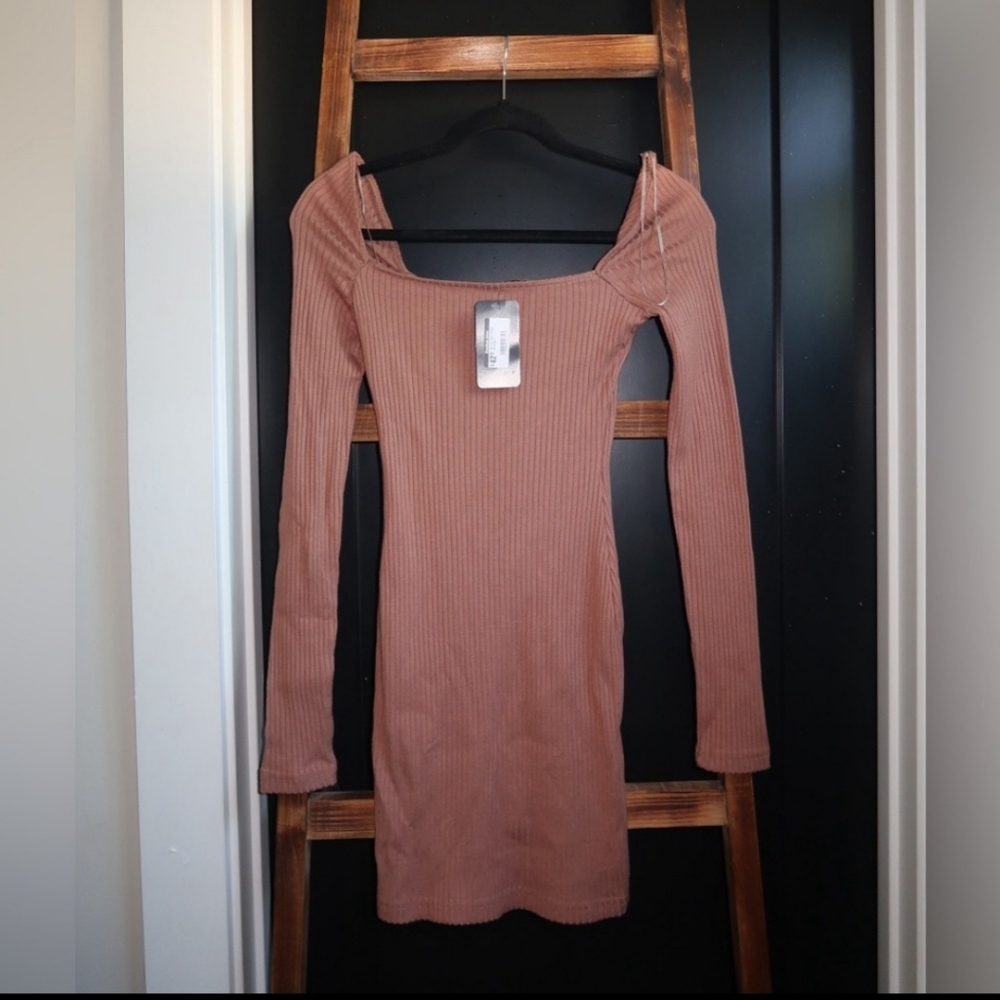 Brown dress